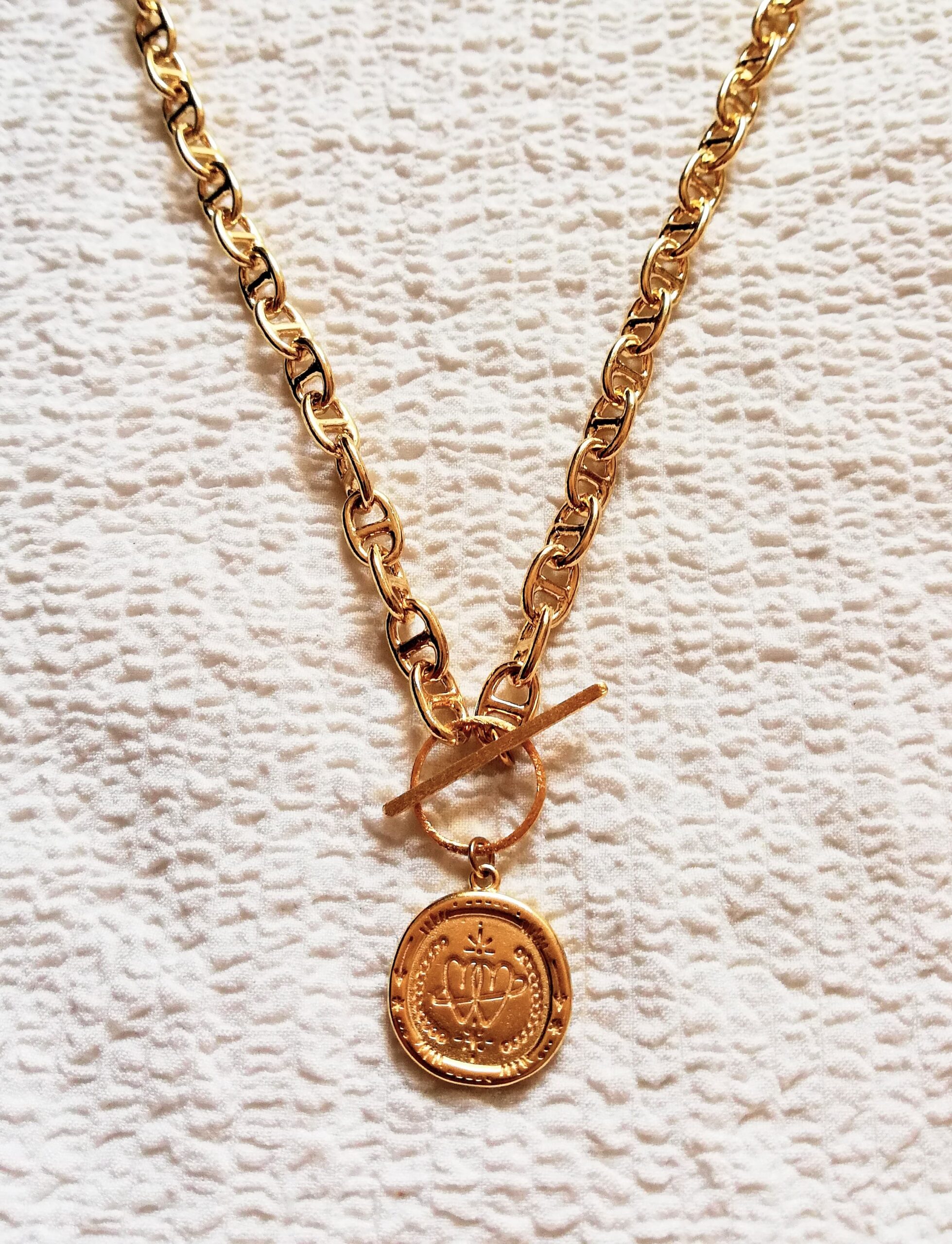 IMG_20220510_103628 collier talisman medaille or